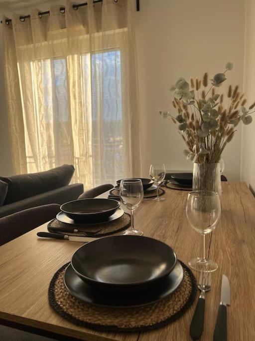 Appartement Proche Disneyland กูลอมมิแยร์ ภายนอก รูปภาพ