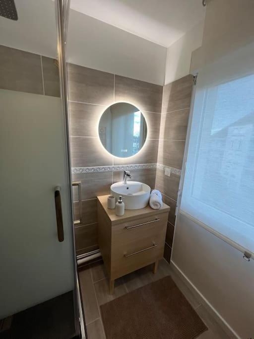 Appartement Proche Disneyland กูลอมมิแยร์ ภายนอก รูปภาพ