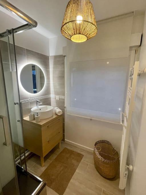 Appartement Proche Disneyland กูลอมมิแยร์ ภายนอก รูปภาพ